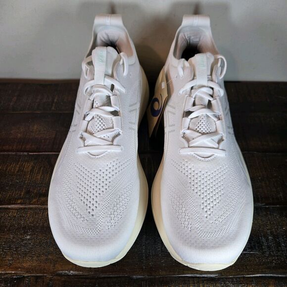 NEW Asics Gel Nimbus 26 Mens Size 11 Running Shoes White Cream 1011B794 - Picture 2 of 12